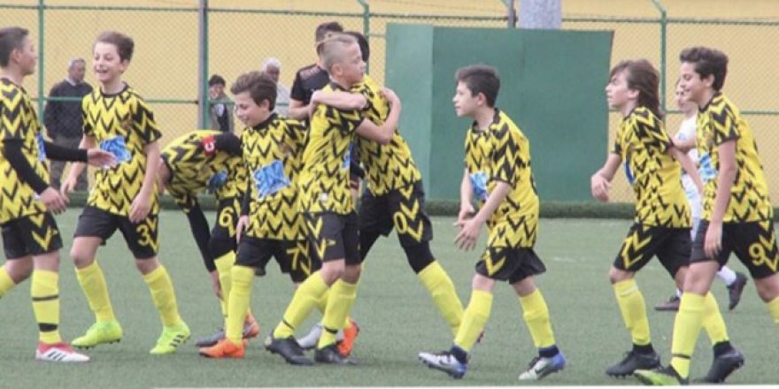 GÖLCÜKSPOR FARKLI KAZANDI