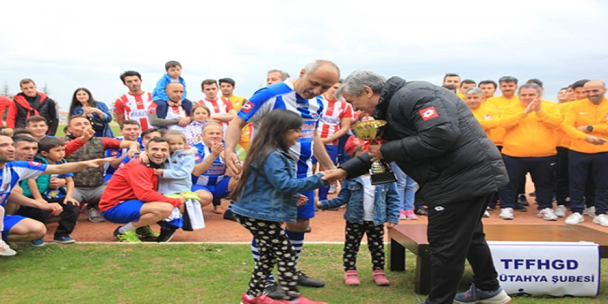 Hakemler Kütahya’dan kupayla döndü
