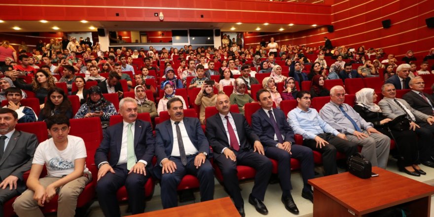 Özel çocuklar diplomalarını aldı