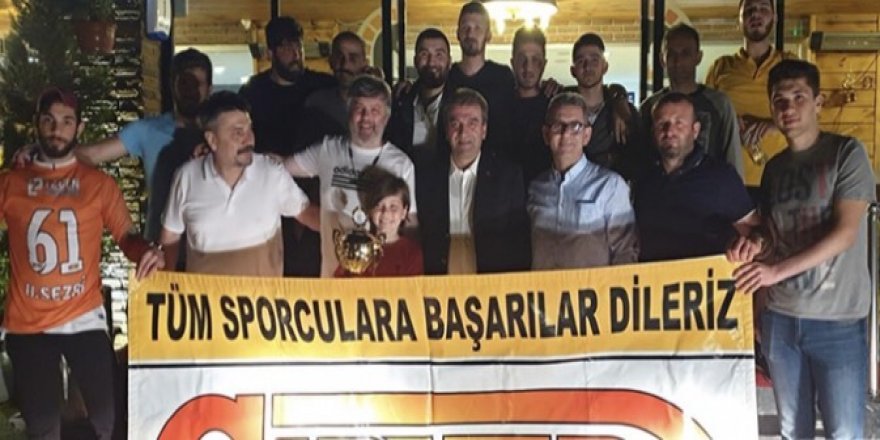 Şampiyon Carverspor iftarda buluştu