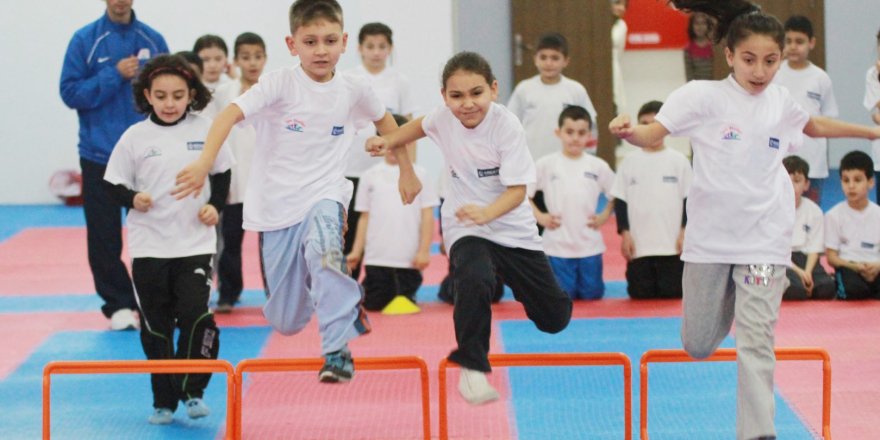 Haydi öğrenciler Ücretsiz Spor Okulları’na