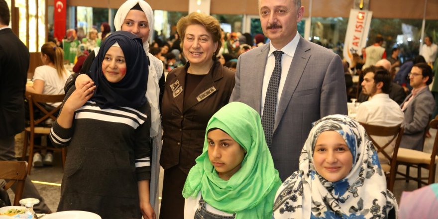 Yetimlere yönelik iftar düzenlendi