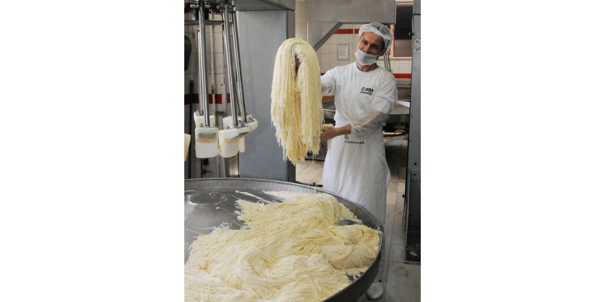 Bayram öncesi pişmaniye üretimi arttı