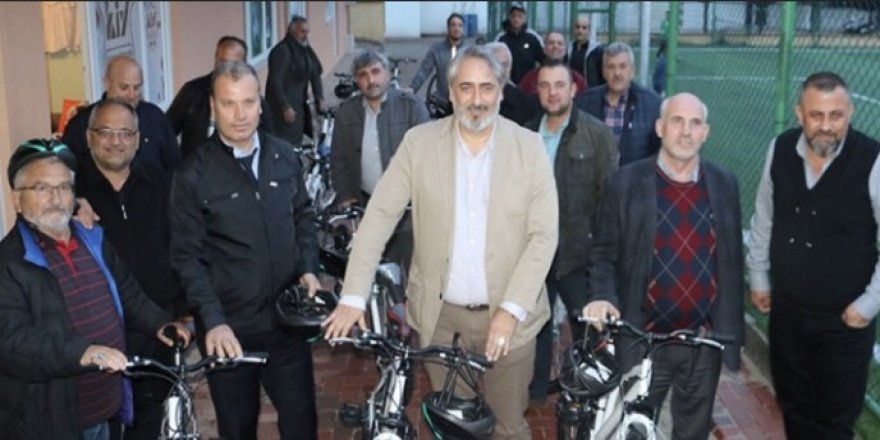 KASKF bisiklet dağıtmaya devam ediyor