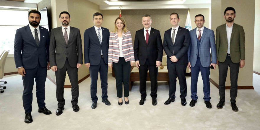 Baro’dan Büyükakın’a ziyaret