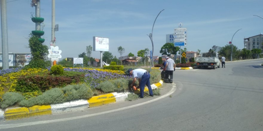 DARICA'DA:  Çevre ve peyzaj çalışmaları sürüyor