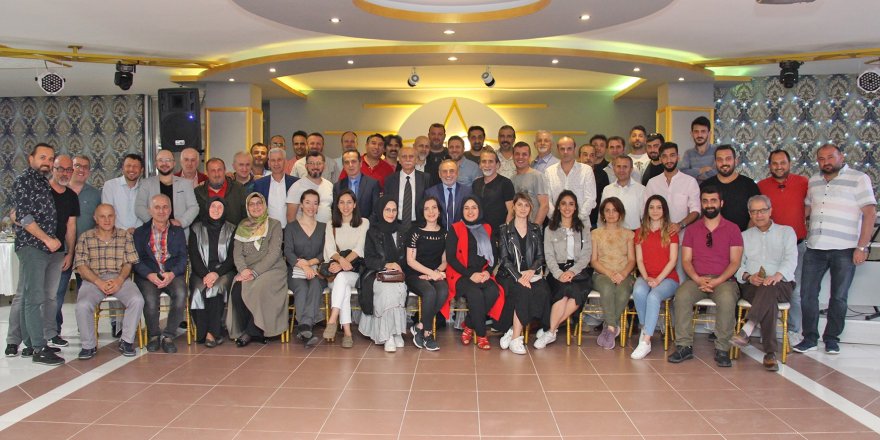 Kocaelili fotoğrafçılar iftarda buluştu