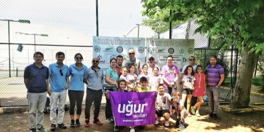 Tenis ordusu geliyor