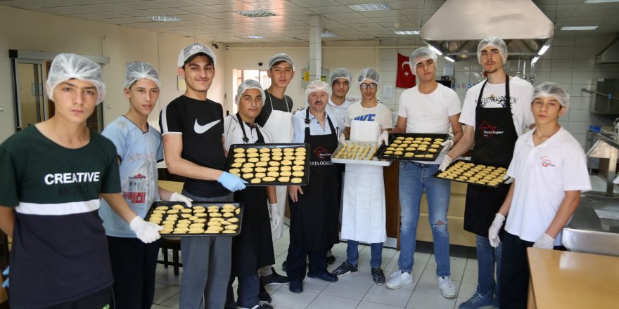 İftar yemeklerini bu kez onlar hazırladı