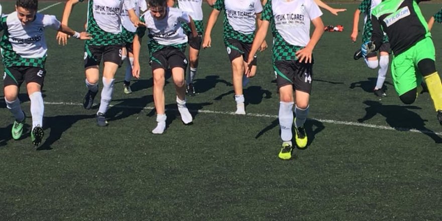 1 Sezon 4 Şampiyonluk BEYLİKBAĞISPOR PARLIYOR