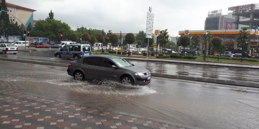 Yağmur Gebze’de etkili oldu