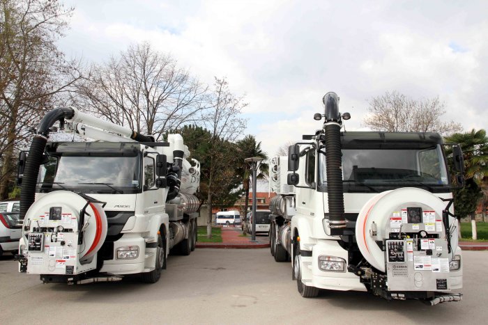 İSU, 2 adet kombine kanal temizleme aracı hizmete aldı