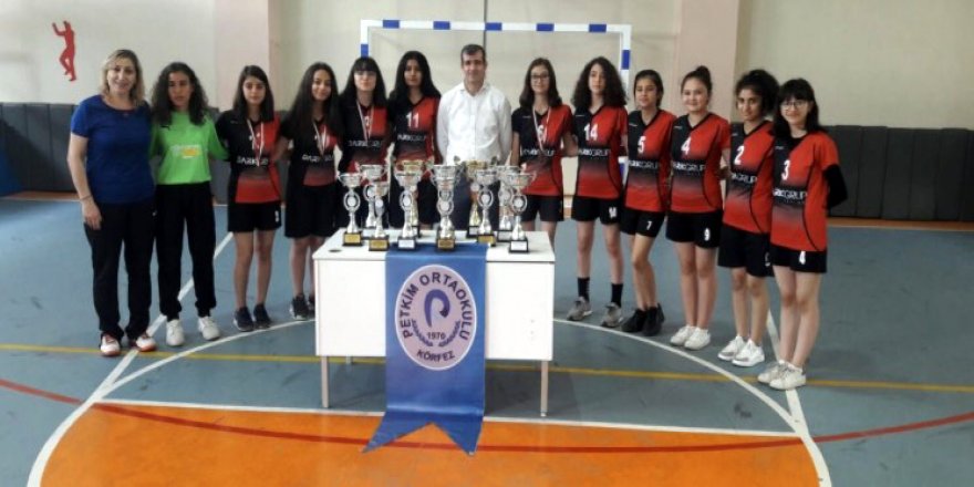 Kupa canavarı Petkim Ortaokulu!