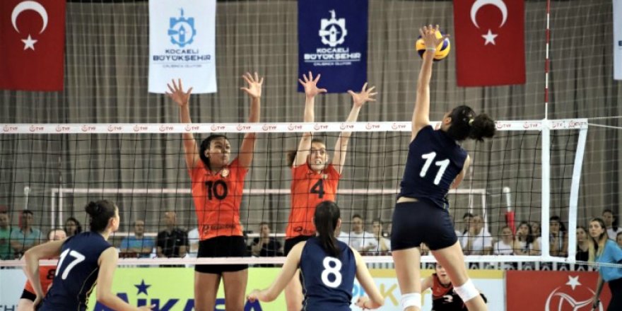 Voleybol heyecanı dindi