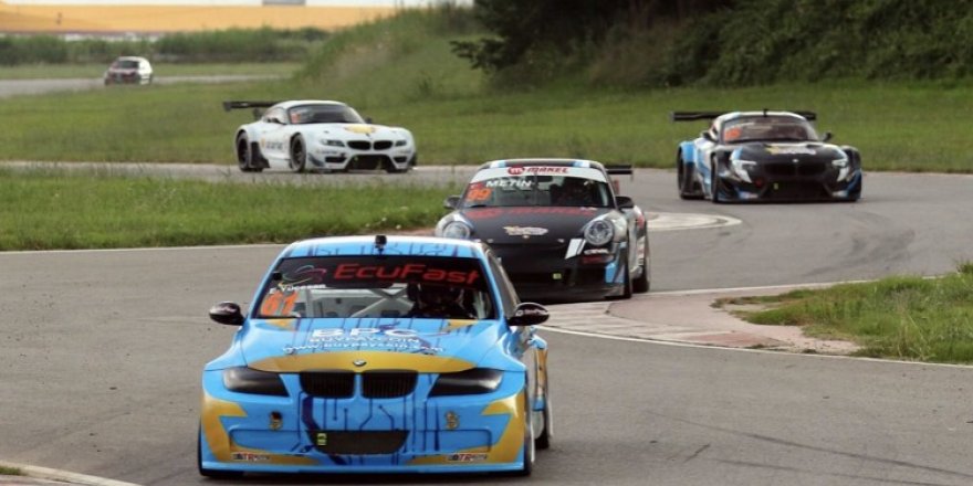 Pist Sezonu Körfez'de açıldı