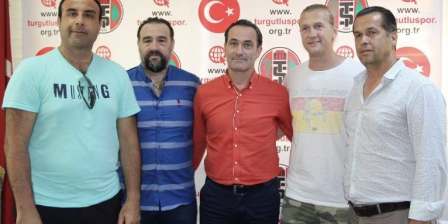 Cüneyt Biçer Turgutlu ile anlaştı