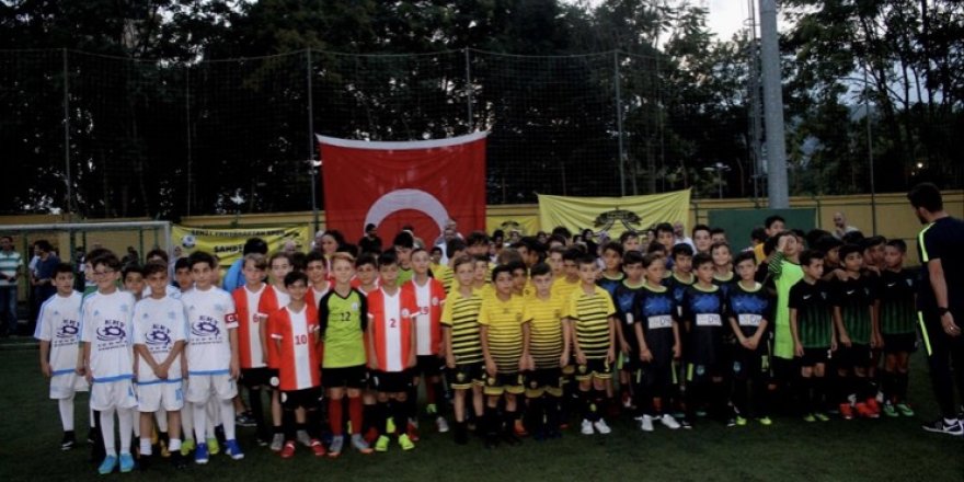 Kurtuluş Kupası’nda şampiyon Körfez Gençlerbirliği