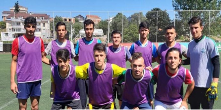 Derince Futbolcu Arıyor!