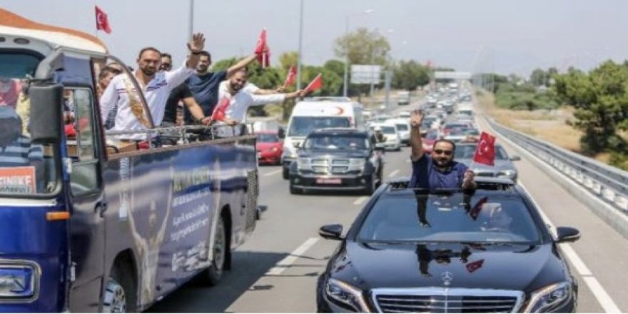 Antalya’da binlerce kişi Kırkpınar Başpehlivanı Ali Gürbüz için toplandı