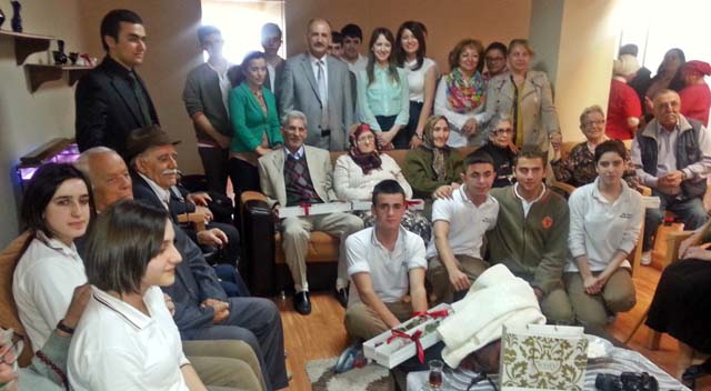 “Medical’den Darıca Huzurevinde söyleşi