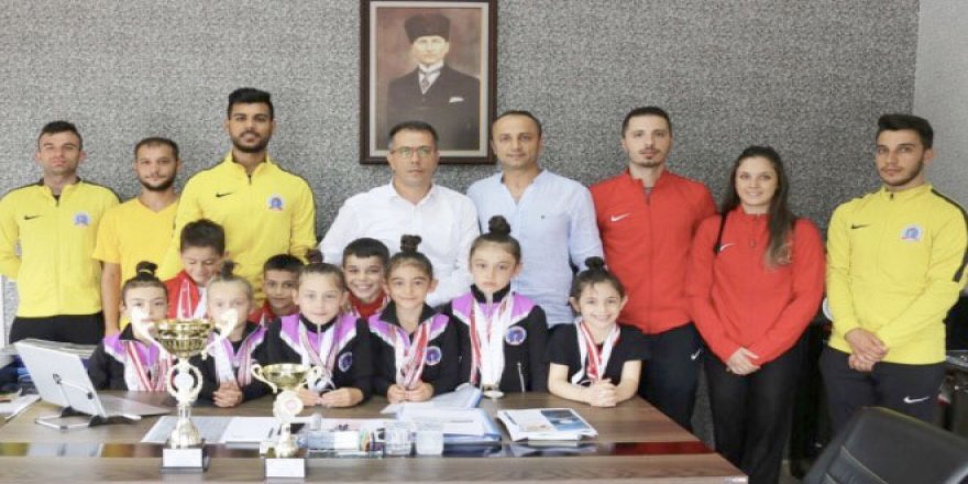 Cimnastikçilerden Çintimar’a çıkarma