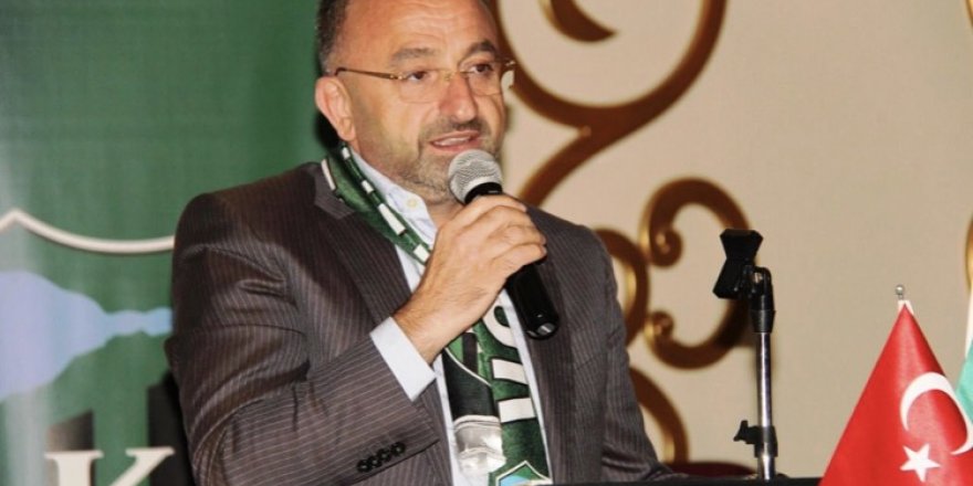 Üzülmez: Düz duvara ters tırmandırıyorlar