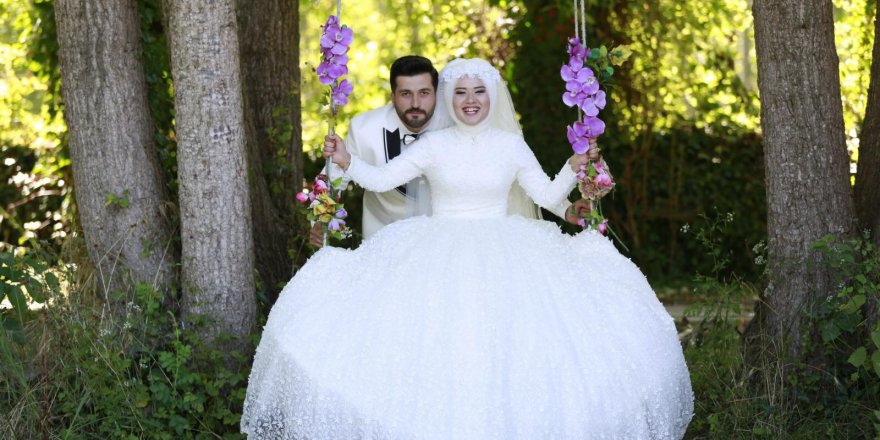 AYKUT&EDA ÇİFTİ DÜNYA EVİNE GİRDİ