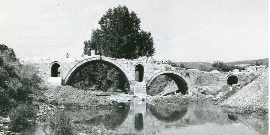 DİLOVASI:  Mimar Sinan Köprüsü yıllara meydan okuyor