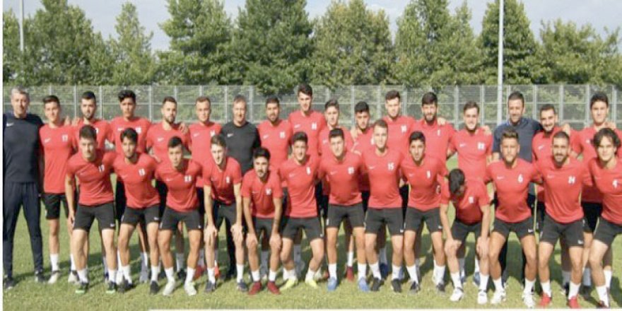 Gölcükspor sezonu açtı