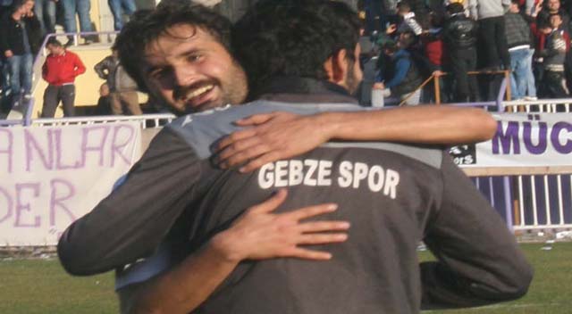 YÜKSEL ATIYOR GEBZE GÜLÜYOR