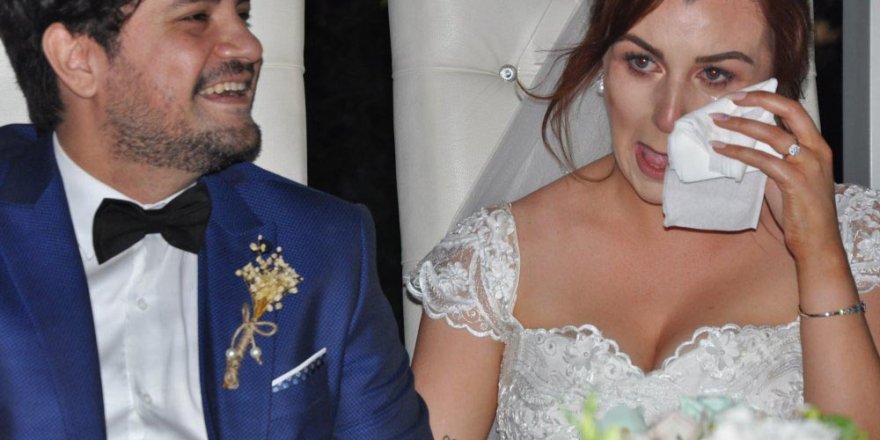 İngiliz gelin, gözyaşlarını tutamadı