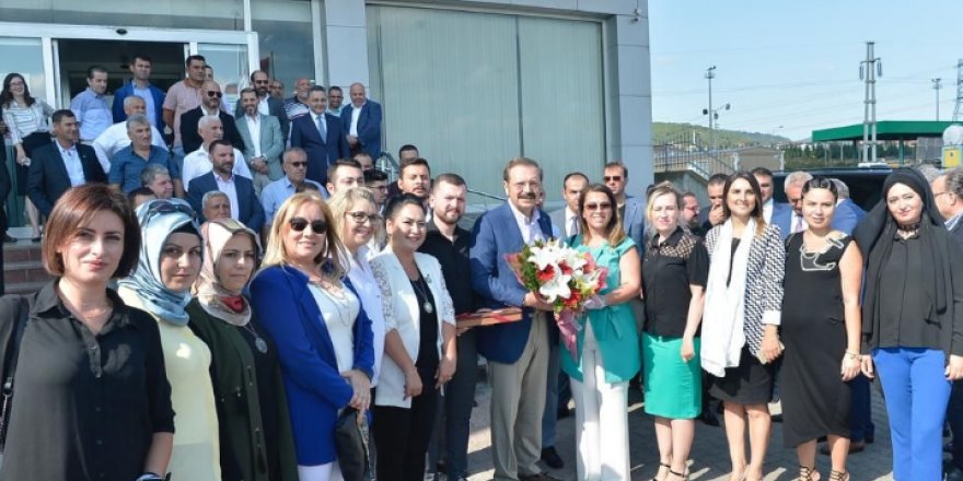 Kadın Girişimcileri tebrik etti