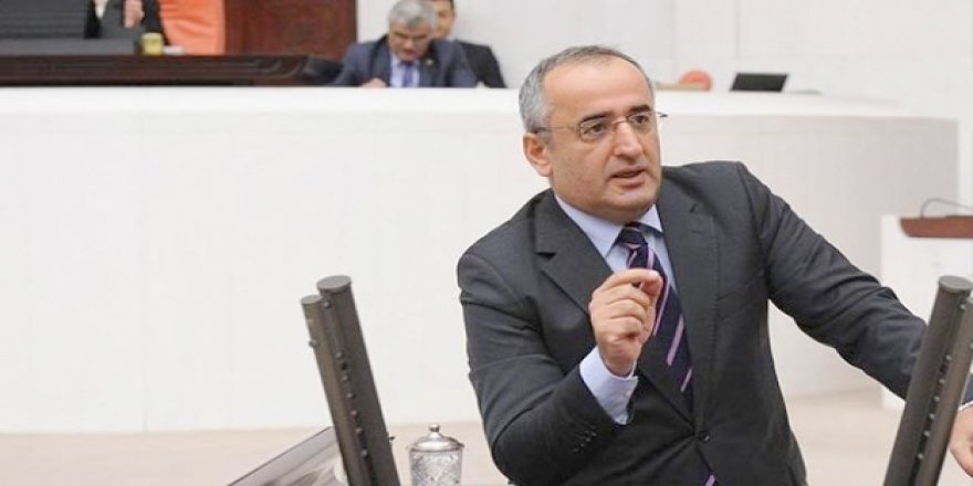 HAYDAR AKAR: “Beceriksiz ve vizyonsuzlar”