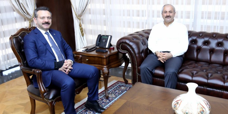 Vali Aksoy’a konuk oldu