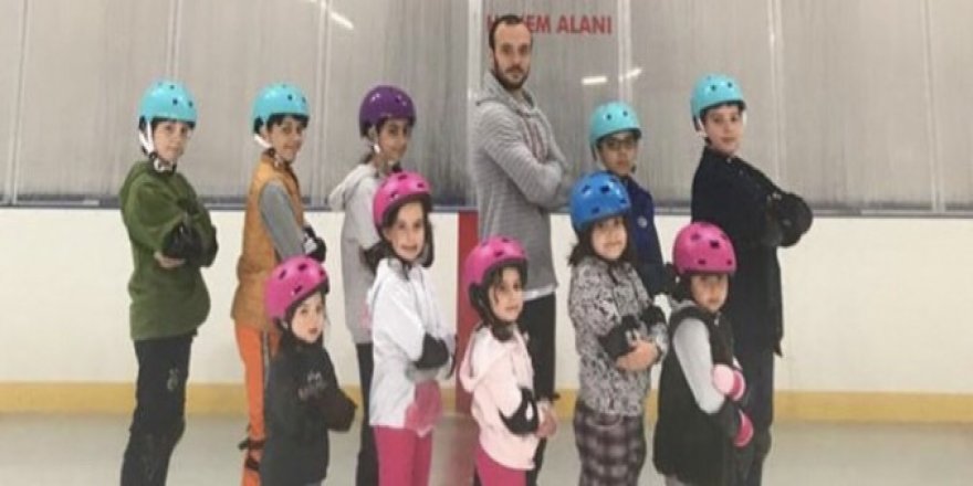 Buz Akademi sezonu tamamladı