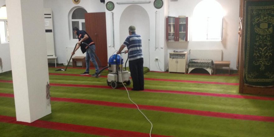 GEBZE:  Camilerde bayram hazırlıkları