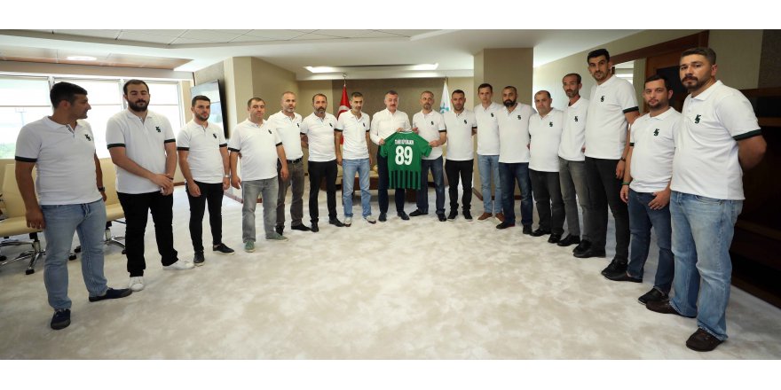 Hodri Meydan Büyükakın’ı ziyaret etti