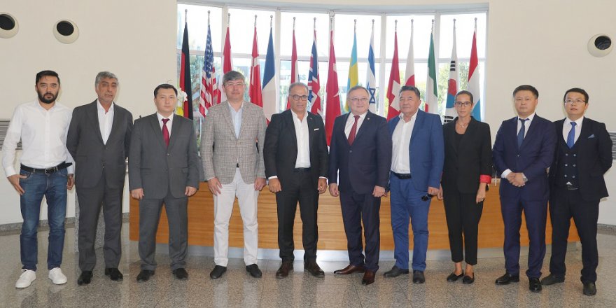 Kazakistan’dan GOSB ziyareti