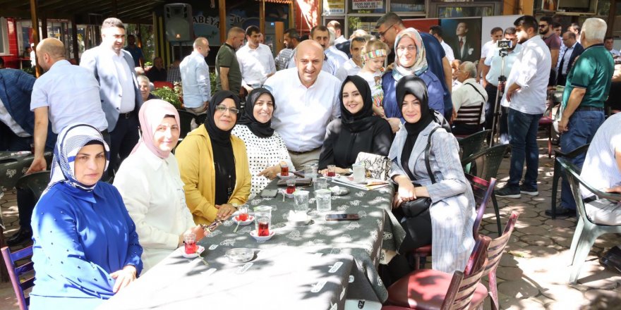 Darıca Çınaraltı’nda bayramlaştı