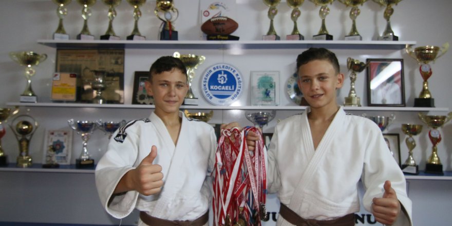 Her yerde Şampiyonlar