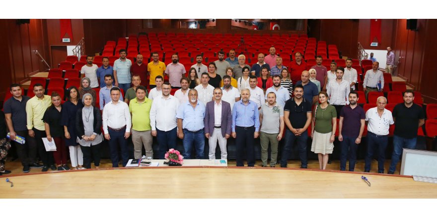 Çiftçi mimar ve mühendisleri dinledi