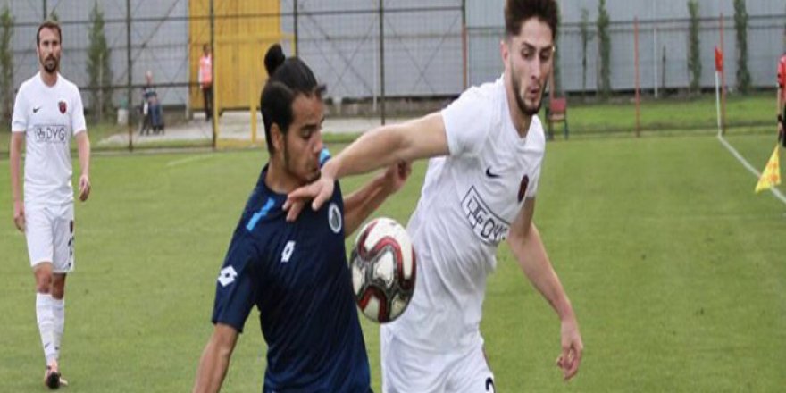 Gölcükspor’u eski golcüsü yıktı
