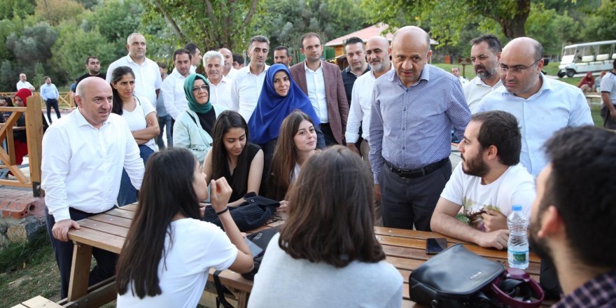 Millet Bahçesinde inceleme yaptılar