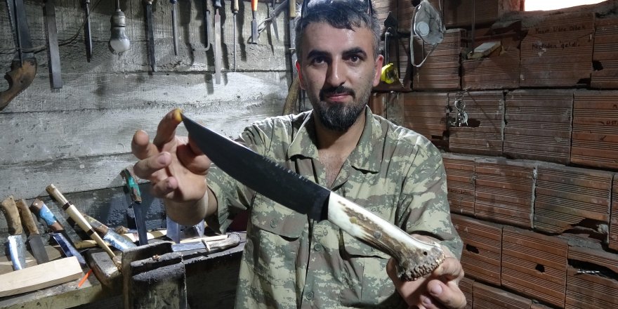 Bodrumda ürettiği bıçakları dünyaya satıyor
