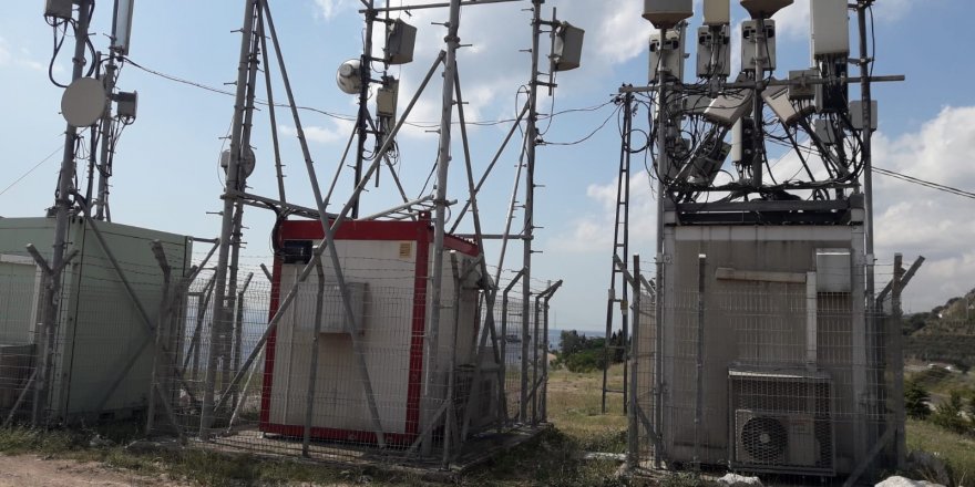 Baz istasyondan aküleri çaldılar