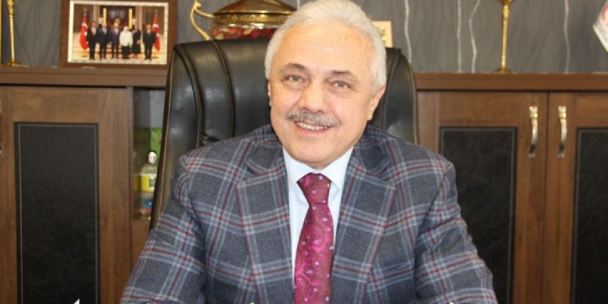 Müdür yerini korudu