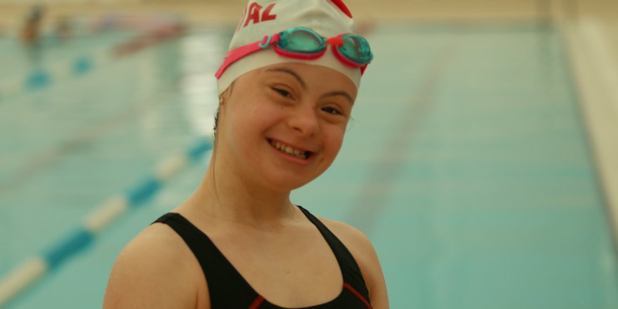 Spordaki başarılarını eğitimlerine yansıttılar