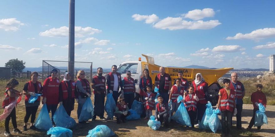DARICA: Dünya Temizlik Günü’nde çöp topladılar