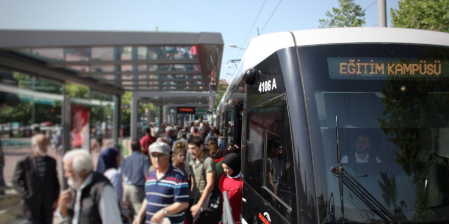 Günde  50 bin yolcu  taşıyor