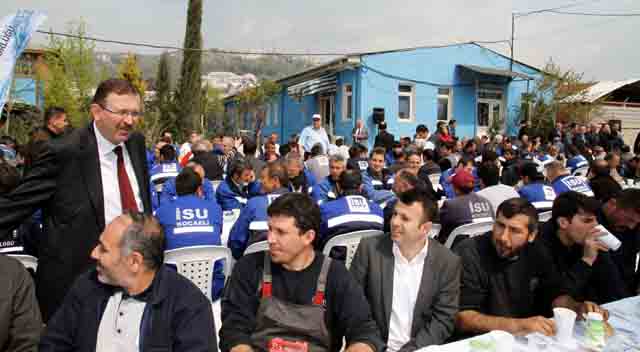 İSU’da çalışanlarla kaynaşma yemeği